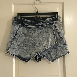 Trendy skort!